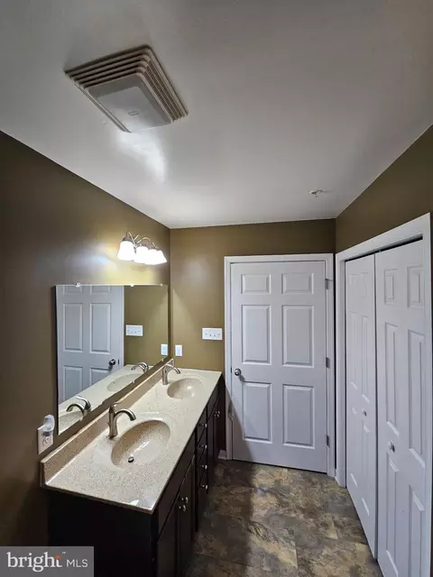 Bath - 12845 Independence Rd, Clear Spring, MD 21722 photo 1 of 2