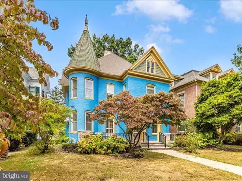 831 Oak Hill Ave, Hagerstown, MD 21742