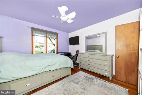 Bedroom - 3 E Chestnut St, Funkstown, MD 21734 photo 7 of 10