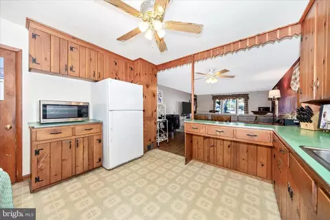 Kitchen - 3 E Chestnut St, Funkstown, MD 21734 photo 6 of 10