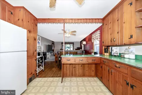 Kitchen - 3 E Chestnut St, Funkstown, MD 21734 photo 7 of 10