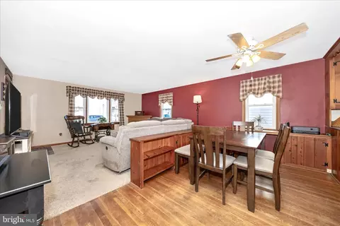 Dining - 3 E Chestnut St, Funkstown, MD 21734 photo 5 of 5
