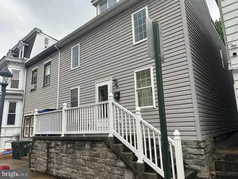 231 Summit Ave, Hagerstown, MD 21740