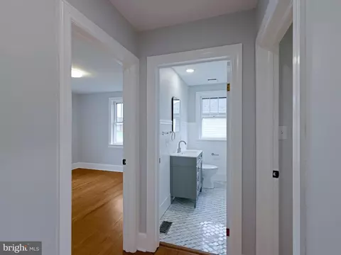 Entry Way - 25 Young Ave, Boonsboro, MD 21713 photo 3 of 4