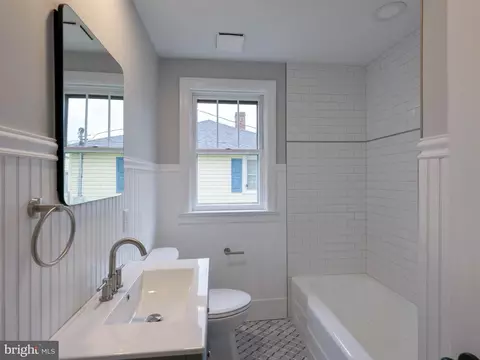 Bath - 25 Young Ave, Boonsboro, MD 21713 photo 1 of 6