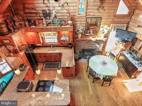 Kitchen - 14122 Mercersburg Rd, Clear Spring, MD 21722 photo 5 of 5