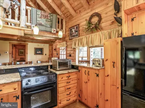 Kitchen - 14122 Mercersburg Rd, Clear Spring, MD 21722 photo 1 of 5