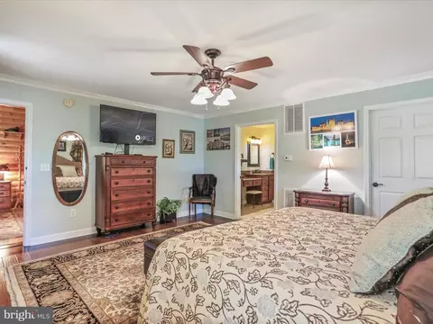 Bedroom - 14122 Mercersburg Rd, Clear Spring, MD 21722 photo 5 of 10