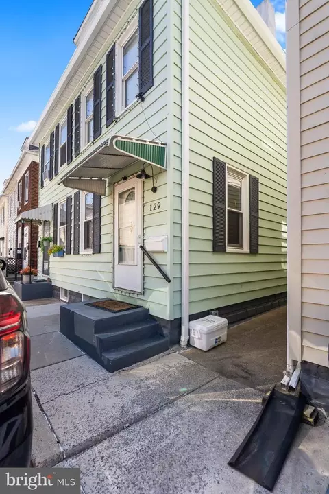 129 Mccomas St, Hagerstown, MD 21740