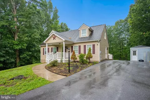 16300 Kaiser Ct, Hagerstown, MD 21740
