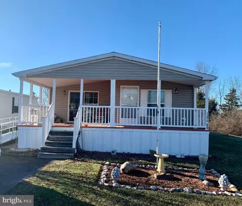 11312 Hawthorne Ct, Hagerstown, MD 21740