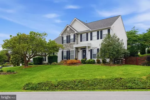 19312 Chippendale Cir, Hagerstown, MD 21742
