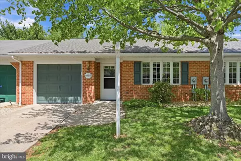 1038 Matthew Ct, Hagerstown, MD 21742