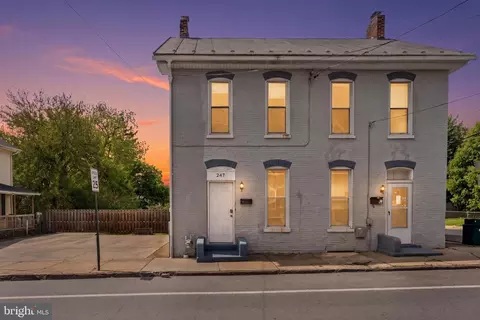 247 N Mulberry St, Hagerstown, MD 21740