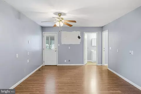Living - 11339 Gift Rd, Clear Spring, MD 21722 photo 5 of 5