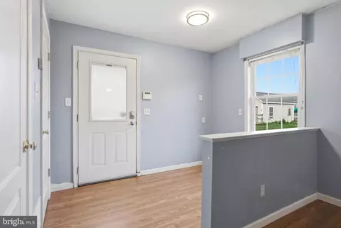 Entry Way - 11339 Gift Rd, Clear Spring, MD 21722 photo 2 of 7