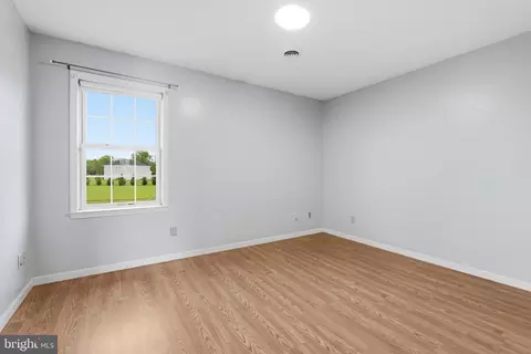 Bedroom - 11339 Gift Rd, Clear Spring, MD 21722 photo 2 of 2