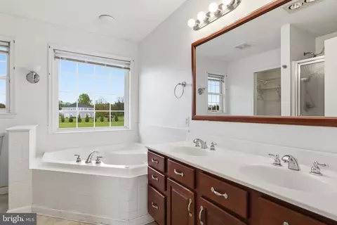 Bath - 11339 Gift Rd, Clear Spring, MD 21722 photo 4 of 4