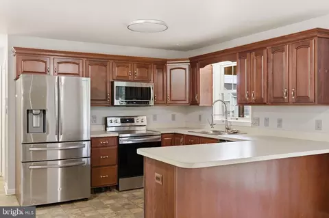 Kitchen - 11339 Gift Rd, Clear Spring, MD 21722 photo 2 of 4
