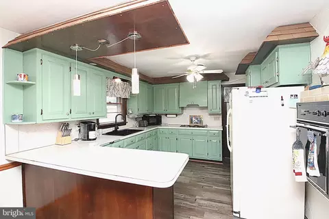 Kitchen - 14540 National Pike, Clear Spring, MD 21722 photo 1 of 6
