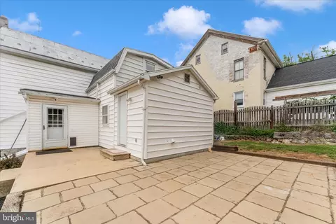 Exterior - 21321 Leiter St, Hagerstown, MD 21742 photo 4 of 11