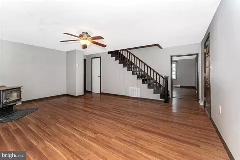 Entry Way - 21321 Leiter St, Hagerstown, MD 21742 photo 1 of 4