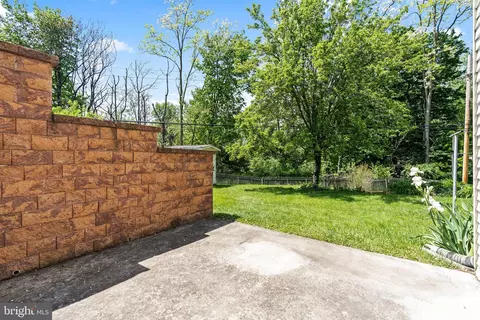 Exterior - 1123 Outer Dr, Hagerstown, MD 21742 photo 7 of 11