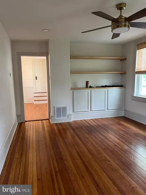 Living - 14005 Dry Run Rd, Clear Spring, MD 21722 photo 1 of 2