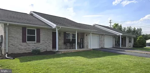 13401 A Cherry Tree Cir, Hagerstown, MD 21742