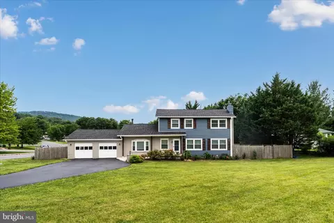 301 Lanafield Dr, Boonsboro, MD 21713