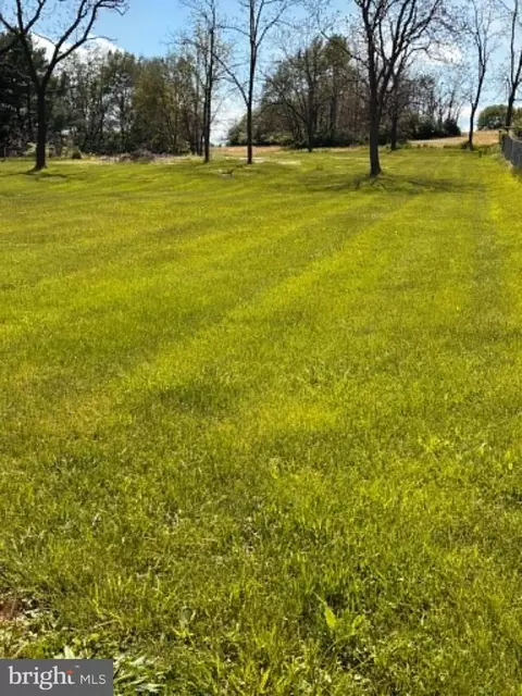 15219 Fairview Rd, Clear Spring, MD 21722 photo 3