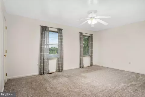 Bedroom - 327 E Ridge Dr, Hagerstown, MD 21740 photo 1 of 2