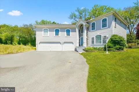 11507 Rolling Green Ct, Hagerstown, MD 21742