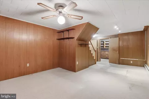 Living - 12421 Nesbitt Ave, Clear Spring, MD 21722 photo 4 of 4