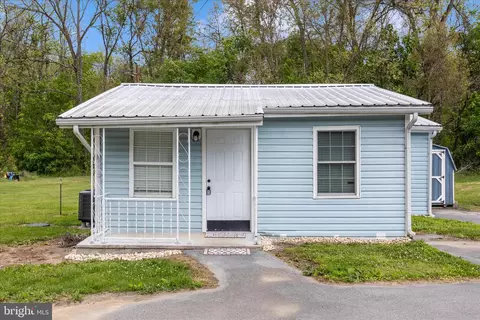 15442 Falling Waters Rd, Williamsport, MD 21795