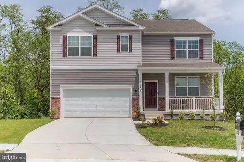 1220 Star Dr, Hagerstown, MD 21742
