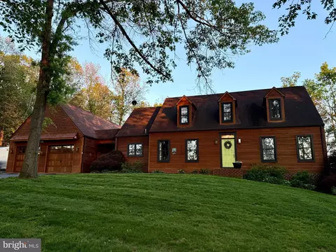 15810 Spade Rd, Hagerstown, MD 21740