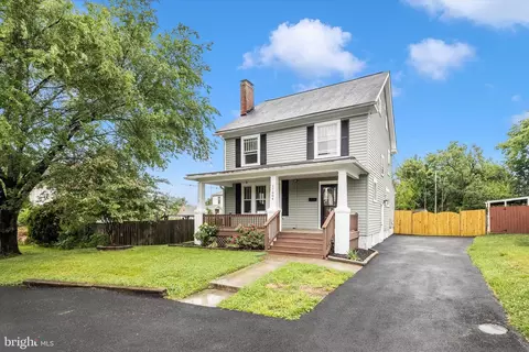 17604 Heisterboro Rd, Hagerstown, MD 21740