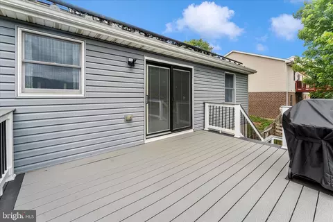 Exterior - 31 Amanda Dr, Smithsburg, MD 21783 photo 8 of 9