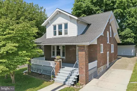 819 Summit Ave, Hagerstown, MD 21740