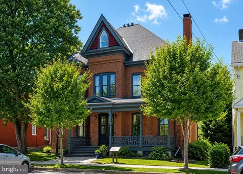 525 N Locust St, Hagerstown, MD 21740