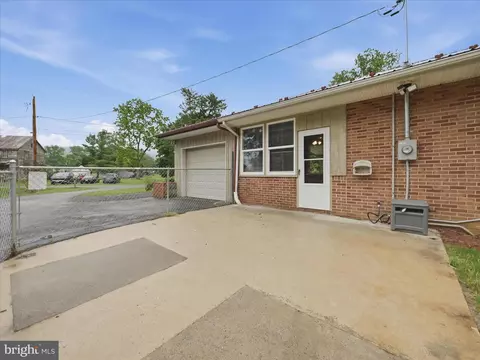 Exterior - 13402 Sandstone Dr, Smithsburg, MD 21783 photo 18 of 18