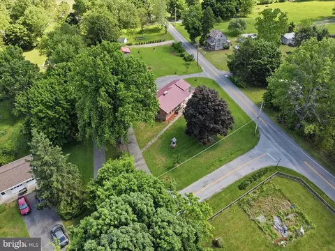 View/Area - 13402 Sandstone Dr, Smithsburg, MD 21783 photo 6 of 10