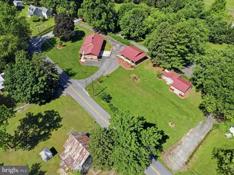 View/Area - 13402 Sandstone Dr, Smithsburg, MD 21783 photo 8 of 10