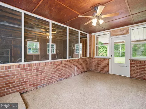 Exterior - 13402 Sandstone Dr, Smithsburg, MD 21783 photo 14 of 18