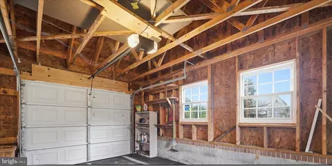 Entry Way - 13402 Sandstone Dr, Smithsburg, MD 21783 photo 2 of 2