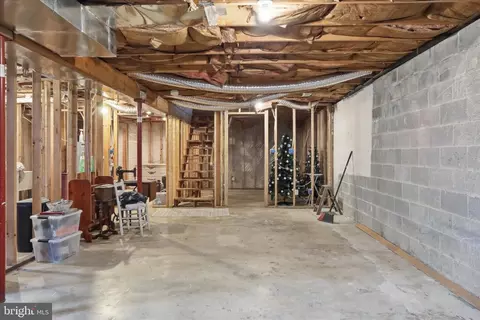 Entry Way - 13733 Barnhart Rd, Clear Spring, MD 21722 photo 2 of 2