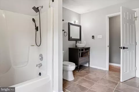 Bath - 13733 Barnhart Rd, Clear Spring, MD 21722 photo 1 of 1