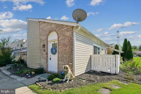 1538 Kensington Dr, Hagerstown, MD 21742