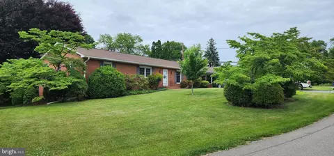 10928 Holly Ter, Hagerstown, MD 21740
